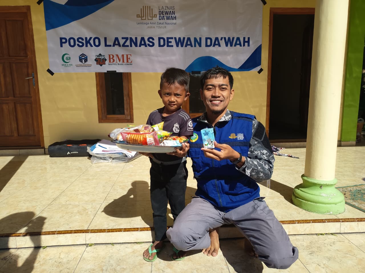 Bergerak Cepat, Laznas Dewan Dakwah Hadir untuk Penyintas Erupsi Semeru